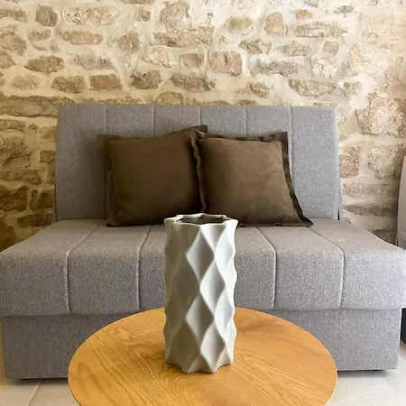 Revelin In Old Town Apartmán